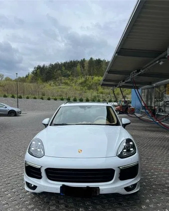 porsche pomorskie Porsche Cayenne cena 229000 przebieg: 175000, rok produkcji 2017 z Gdańsk